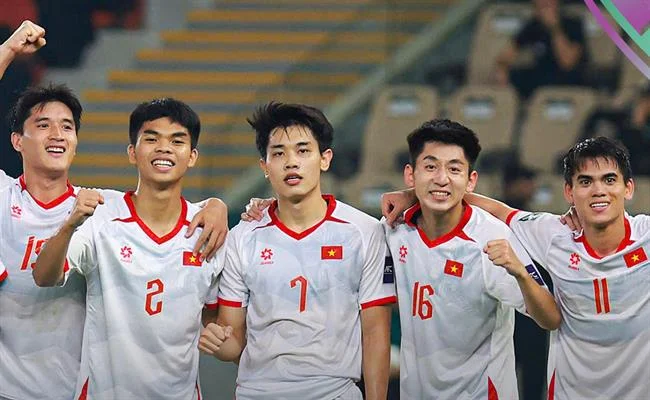 Hình ảnh tượng trưng cho khu vực hỗ trợ khách hàng và câu hỏi thường gặp về đá gà JN88, thể hiện sự chuyên nghiệp và sẵn sàng hỗ trợ, với các yếu tố như biểu tượng hỏi đáp.